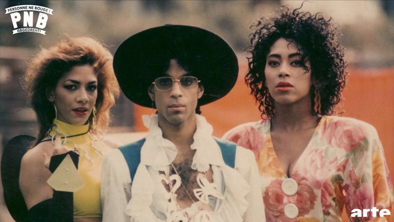 Die Prince Doku skizziert das Leben des Ausnahmekünstlers stillvoll und originell. Mit Funfacts, Interviews und viel Musik rund um den Popstar der 80er.